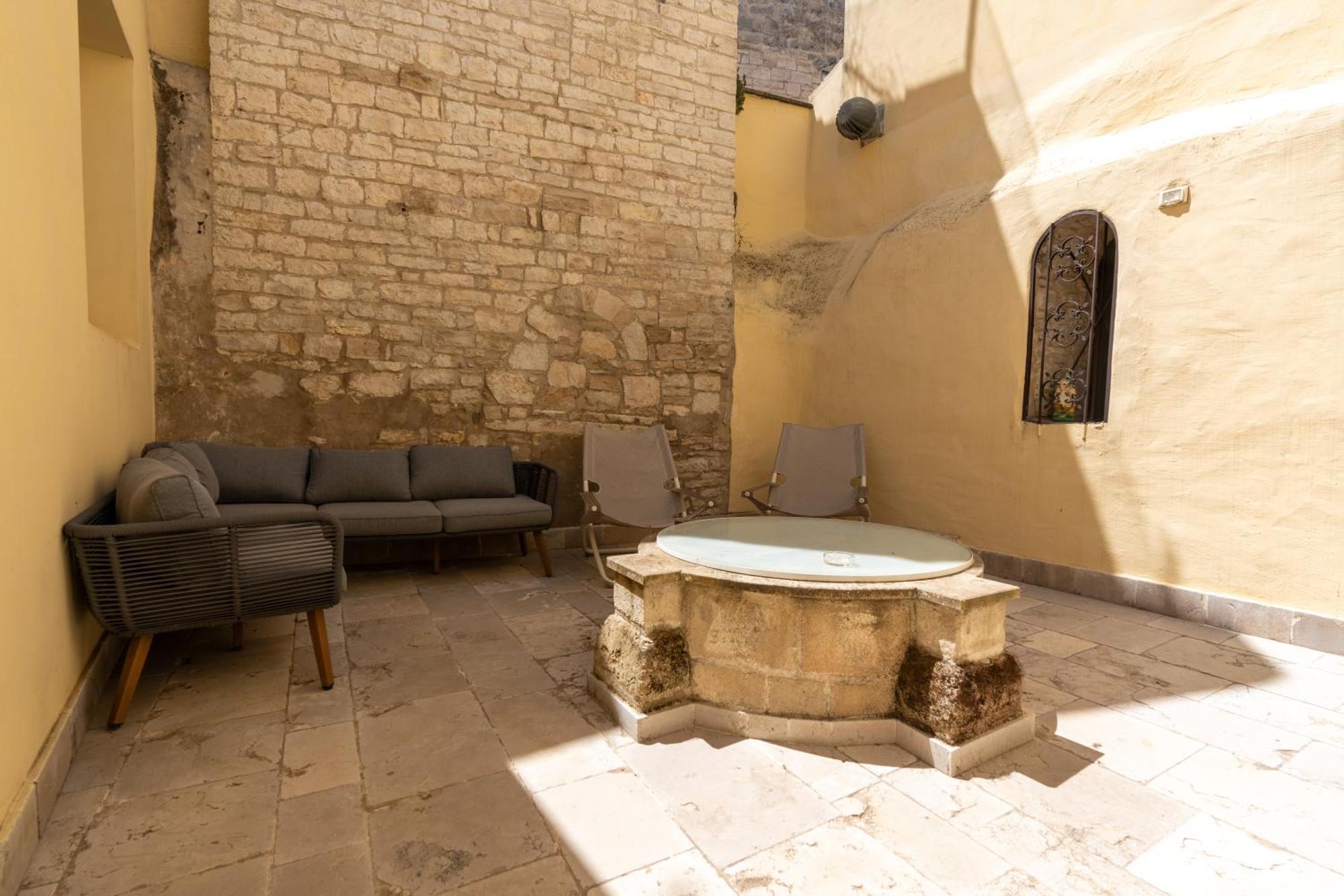 B&B Palazzo Vittoria Bisceglie Exterior foto